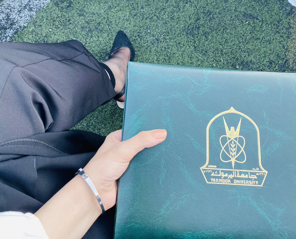 الحمد لله تم تخرجي من تخصص هندسة الأتصالات جامعة اليرموك 🩵✨