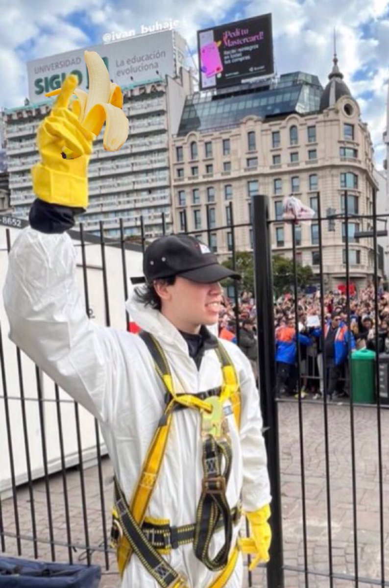 Barruq_'s tweet photo. SPREEN????? 🍌🍌#Spreen24hsObelisco https://t.co/wz7i9QfkBH