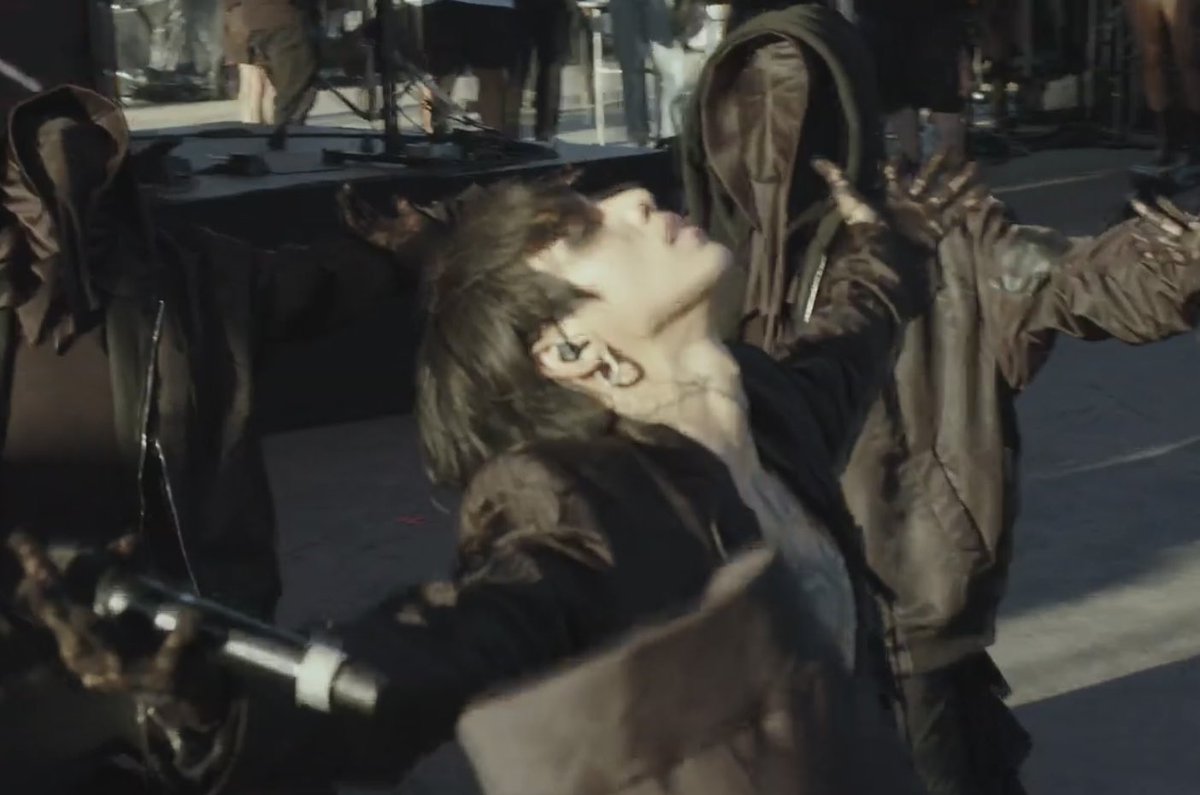 †𝔥𝔬𝔯𝔯𝔬𝔯༉ tweet media