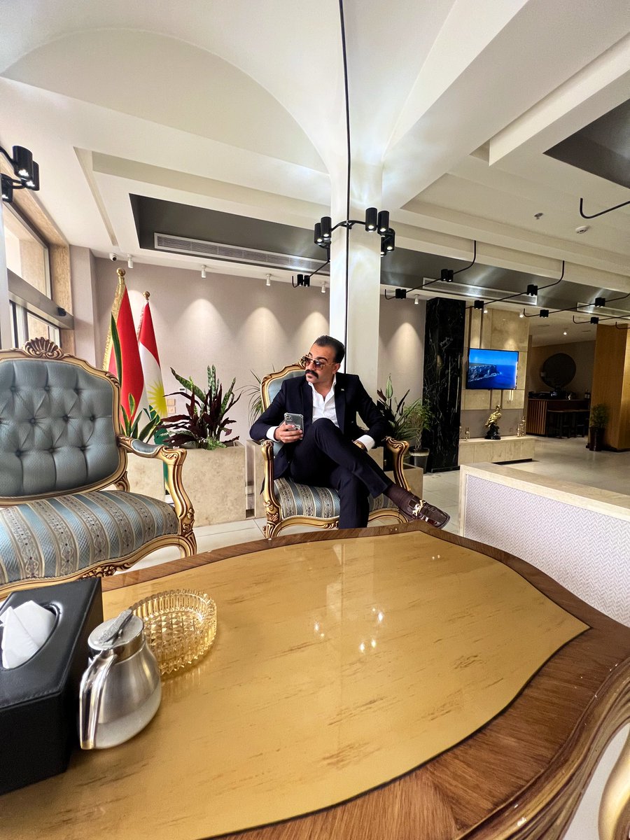 نَحنُ الذين يُقال فِينا ، مَن نالَنا ، نالَ سبعَ مُعجِزات ♥️