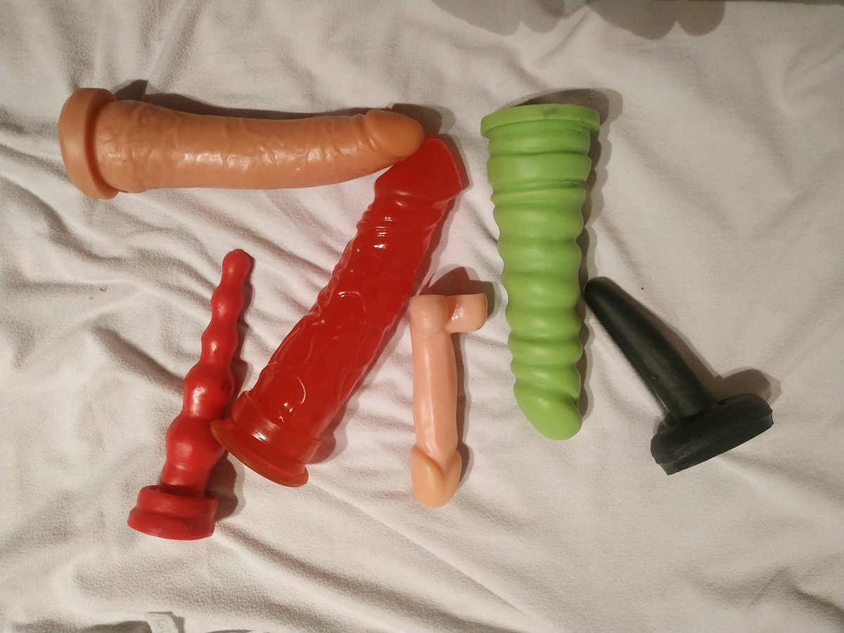 HotRyf's tweet photo. Noche de sábado en casa. Algo va a salir parece 😈😈💦.
Saldrán fotos y videos https://t.co/zoPw5ESlNx