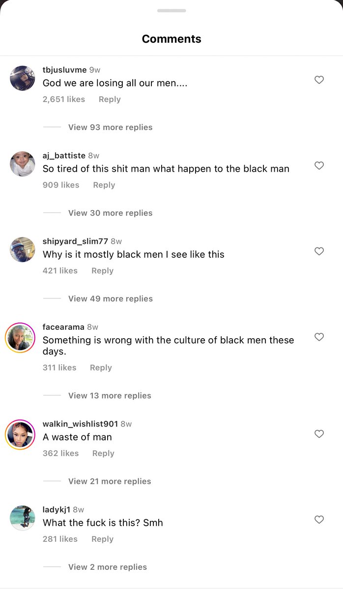 theebaddiebey's tweet photo. Yall don't find this weird? https://t.co/QMEP5zZHrm