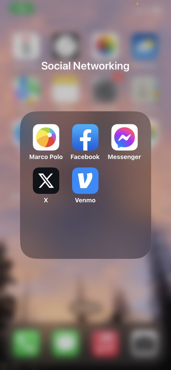 _IntraFruit's tweet photo. why does my phone show the birdie but then when i click it’s the stupid ‘X’ 🧐 🤔 https://t.co/ApdYyvCyfH