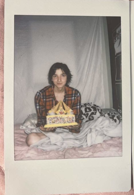 clown  cake https://t.co/8KREMqIiam