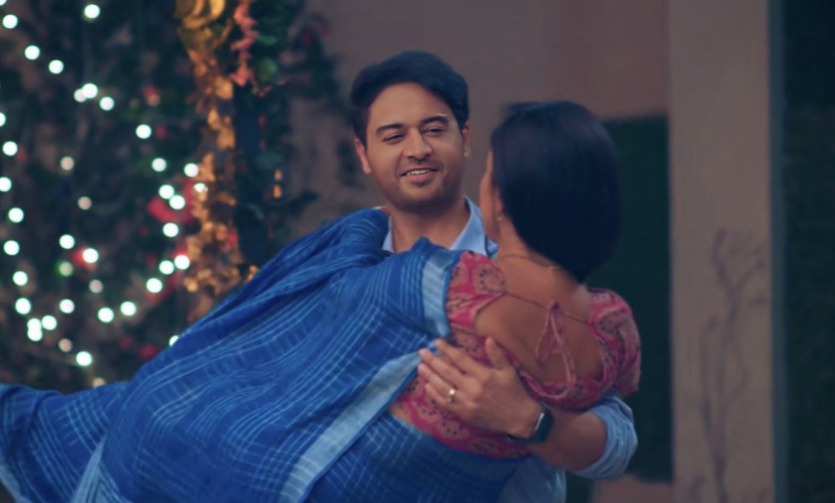 Priyankrajeev's tweet photo. Ok so yeh tha #semance 😂 seva n romance 🤪 “kahan kahan se lata hun main “Sahi mein Kapadia ji kahan se laate hain #Anupamaa #AnujKapadia #MaAn https://t.co/x3uMxe4RJd