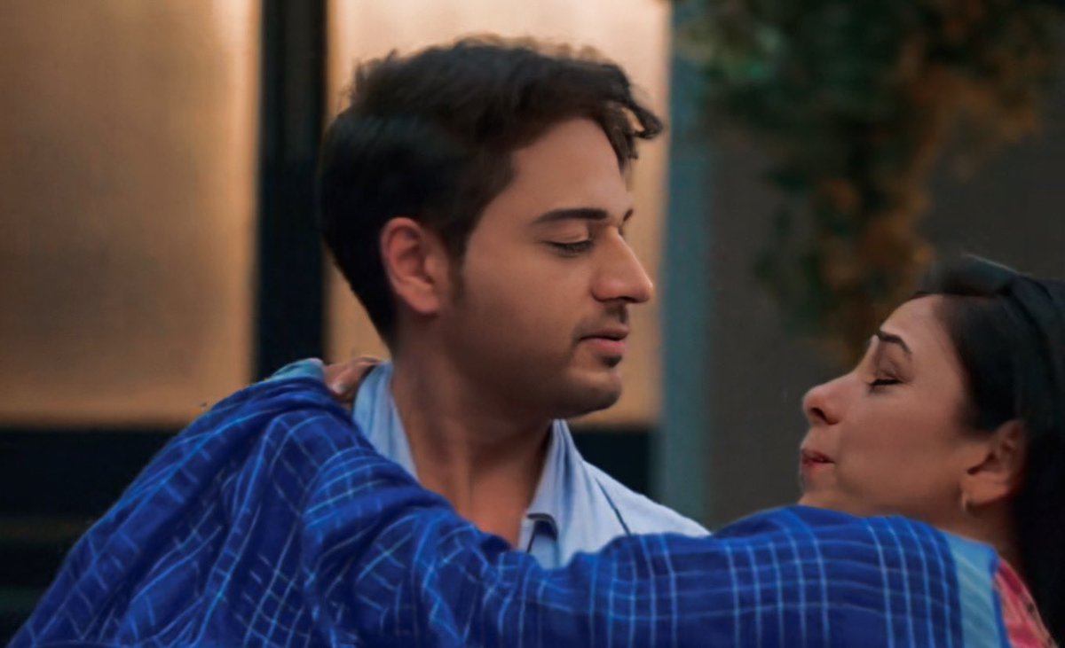 Priyankrajeev's tweet photo. Ok so yeh tha #semance 😂 seva n romance 🤪 “kahan kahan se lata hun main “Sahi mein Kapadia ji kahan se laate hain #Anupamaa #AnujKapadia #MaAn https://t.co/x3uMxe4RJd