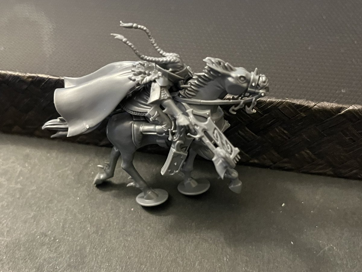 ModeratePants's tweet image. Never thought this day would come, but here I am building Dark Riders for #AnimosityV! Don’t know if I’ll actually field them but they’ve always been an interesting unit.