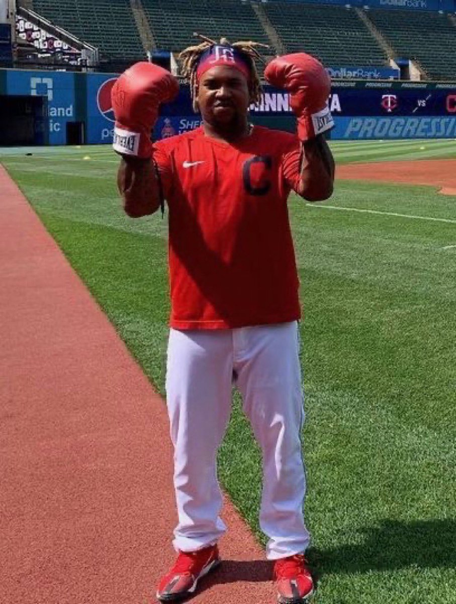 TiggyTom tweet media