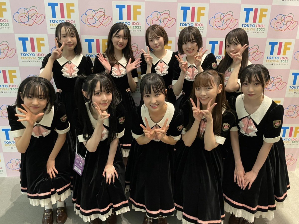 himeri_momiyama's tweet photo. 本日も #TIF2023 よろしくお願いします🎤✨✨
12:15~12:35 💚SMILEGARDEN💚
SMILEGARDENは私たちのデビューステージ!
成長した姿をお見せできるように頑張ります🥺💙
#高嶺のなでしこ #たかねこ https://t.co/4LhsgtuVEI