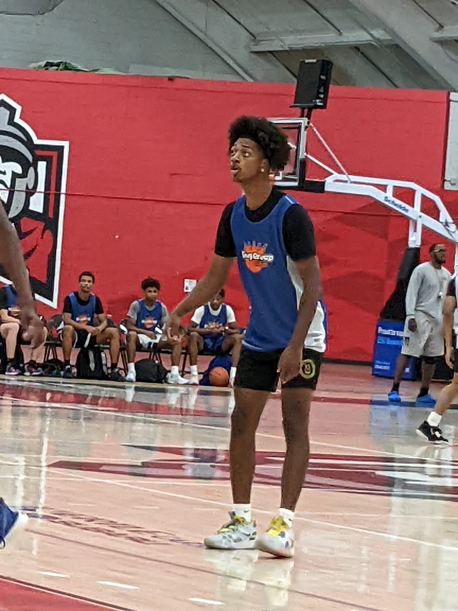 chick gillespie tweet media