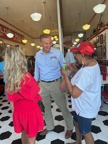 Amazing turnout this morning for our Burgers in Baldwyn Meet and Greet event. Tom's Soda Shop was packed!  Their handcut french fries and burgers were terrific.

Thanks so much to their staff for the great job. I know they got a little overwhelmed with the size of the crowd.