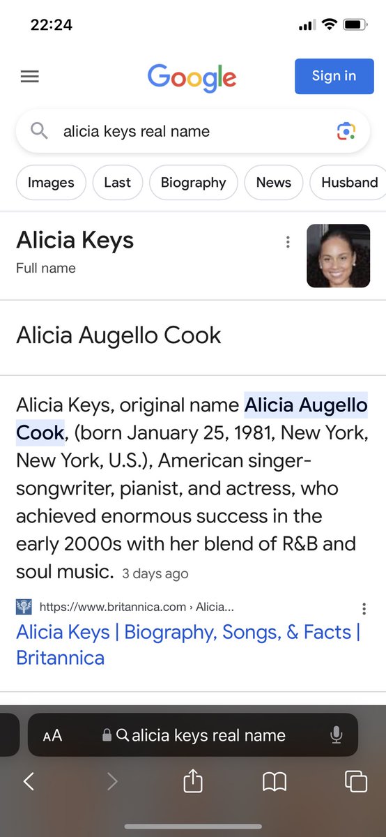 natkellly's tweet image. It’s took me 26 years to realise Alicia Keys real name isn’t Alicia keys, she calls herself Alicia keys cos she plays piano..