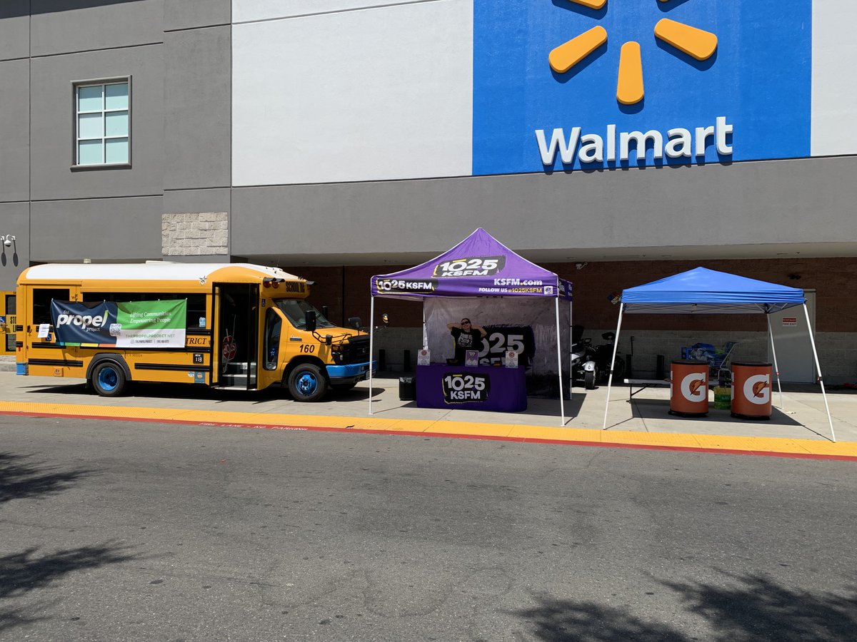 Charlieo1320's tweet photo. Thanks everyone who came out to Walmart in Antelope and helped @1025KSFM #FillTheBus with school supplies for students who'll need them soon! To everyone who donated ... U R AWESOME!!! Thanks to Jacque from our Promotions Team who endured the heat to meet and greet! #ESPN1320 https://t.co/teCkPFj0d6