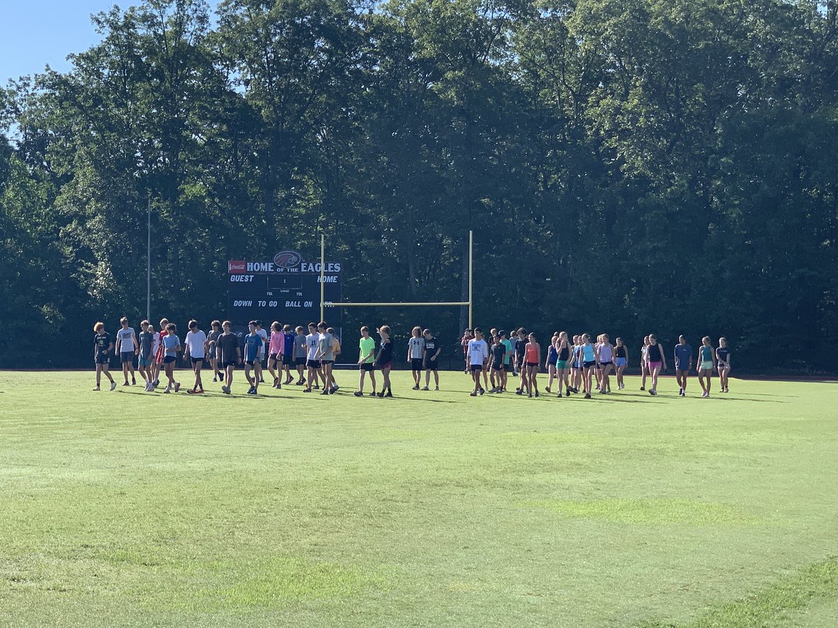 We had a great day! Thank you to the Signal Mountain XC team for practicing with us and joining us for a fun day in Chattanooga! It’s a great day to be a Tiger!