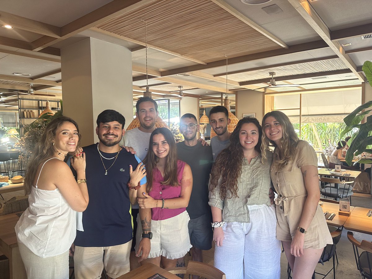 AitanaKperry's tweet photo. Los de siempre ❤️‍🩹
El mejor equipo https://t.co/KJsCpxpJYO