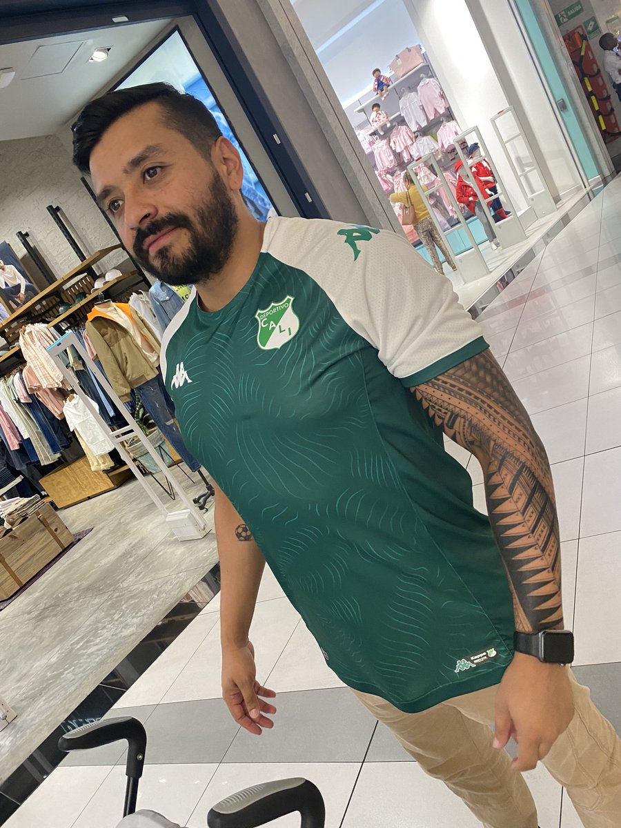 CamoTorres18's tweet photo. Con la nueva piel. #KappaCol @AsoDeporCali #VamosCali #Kappa https://t.co/ssOZ0RxCLk