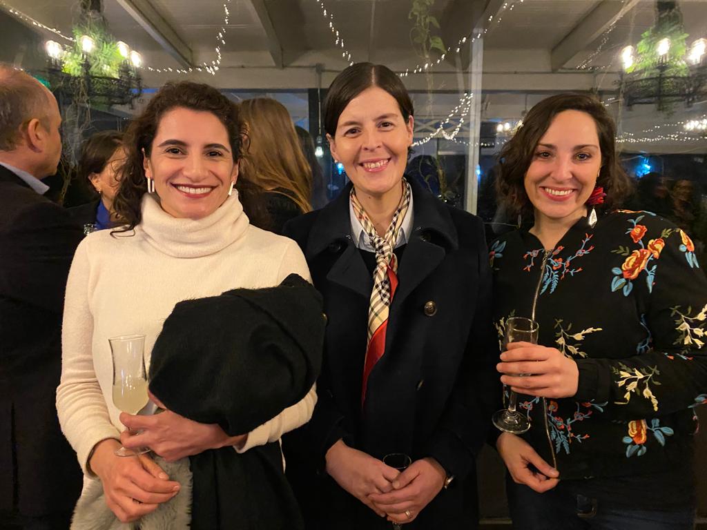 Algunas fotos de las IV Jornadas de profesoras realizadas en la UA (Temuco). Felicitaciones por la  tremenda organización y principalmente a su decano Rodrigo barcia, a Erika Isler y Mabel Cándano. Todo estuvo increíble y las ponencias muy interesantes