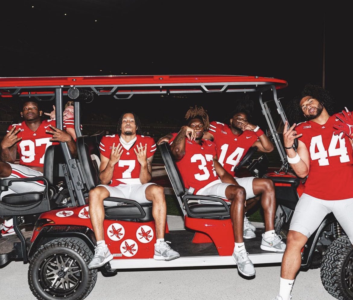 BarstoolOSU's tweet photo. Defense looking scary this year 👀👀@JT_Tuimoloau @kye_stokes @jacksawyer33 @kjacksonjr_ @JayAlmighty6 @jordanhancock_ https://t.co/bPFPUfLAqV