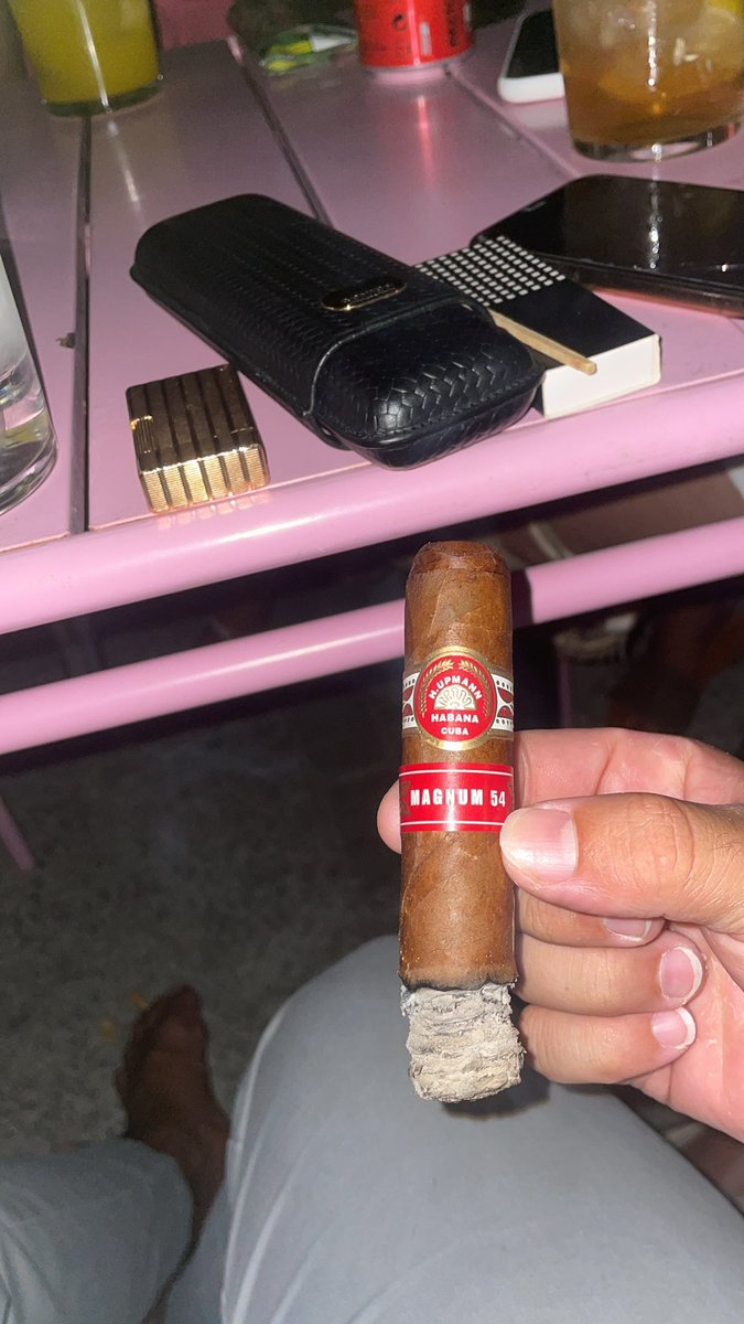 Magnun 54 creo que no hay nada más que añadir.
Una horita de puro deleite .