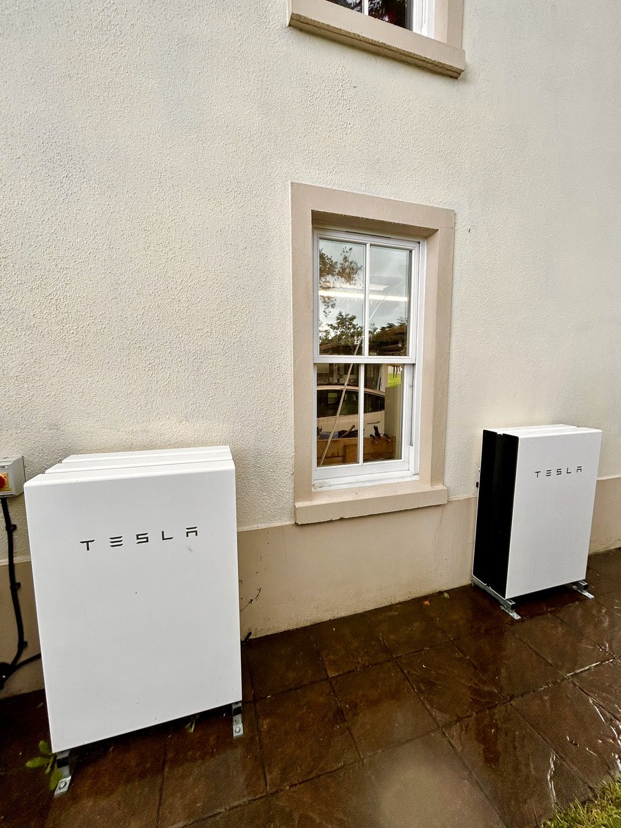 LtdManx's tweet photo. 67.5kwhrs #teslapowerwall battery storage project completed this week. Capable of providing up to 25kw of energy to cover the high load demands of our customers domestic property. #tesla 😀 https://t.co/7veGX3sYfr