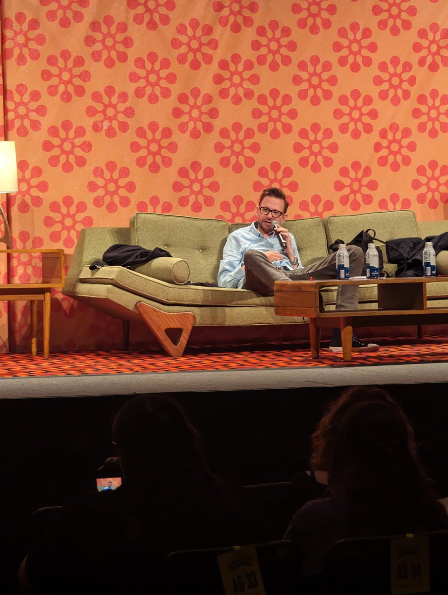 nickelkeep's tweet image. I was in line to ask DJ a question, so not a lot of photos, but just so you know, he hates mayo more than he hates homophobia. #MomentoCon