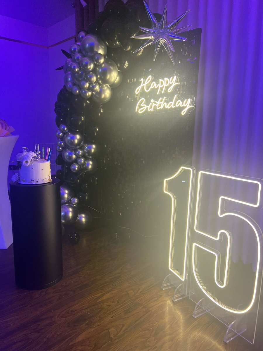 کی رفت تو پونزده سال ؟ 
منکه باورم نمیشه …
#نورا