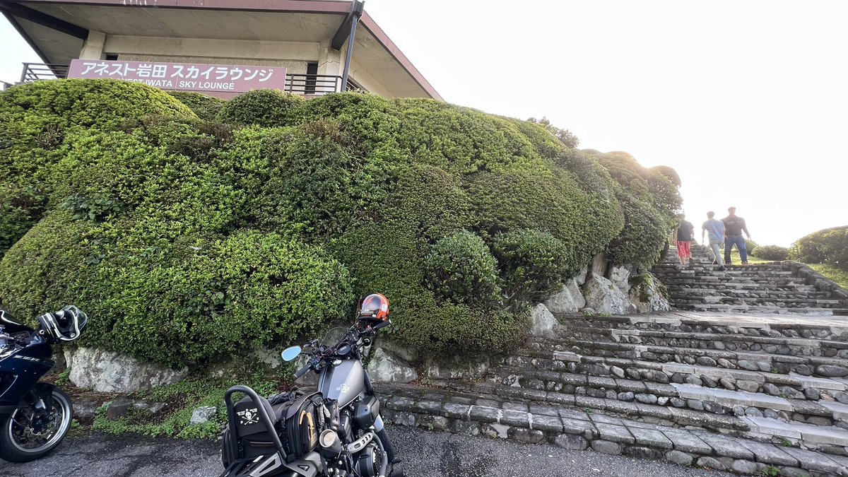 ModsMohikan's tweet photo. 大観山。暑くなる前に帰ろう。

#箱根 #大観山 #yamaha #BOLT #バイク #ツーリング https://t.co/qup8tdZ6M3