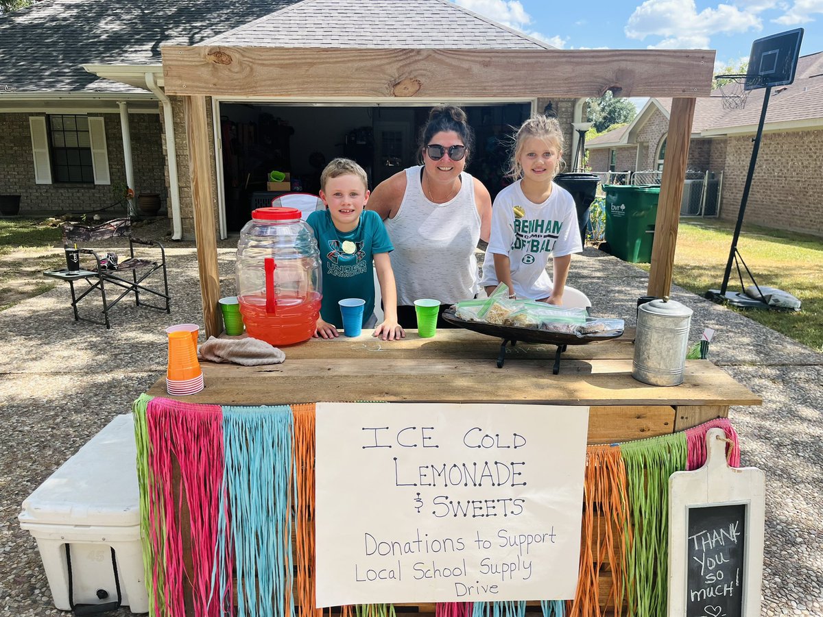 Check out these precious little cubs with the biggest 💚s. They are sweating it out to support <a href="/BrenhamGameChan/">BrenhamGameChangers</a>. All of their $$ will go towards buying school supplies for kids in our community. Easiest donation I’ve ever made!!! <a href="/JeremyLocke/">jeremy locke</a>