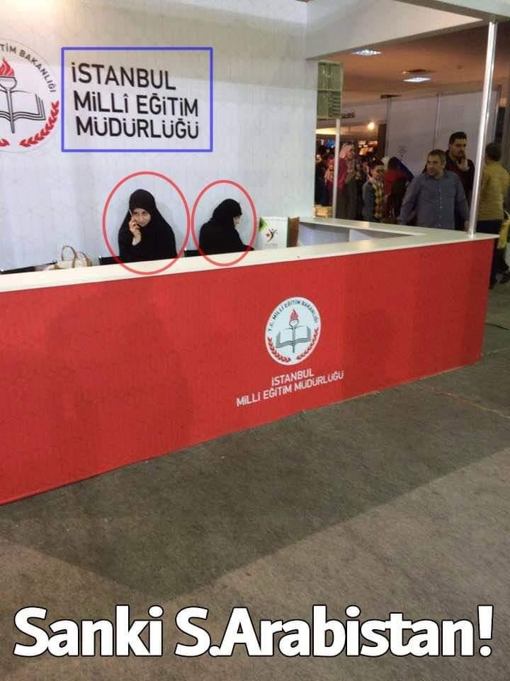 Sanki tarikat yurdu olmuş! Bu nasıl bir manzara? Kadınlar böyle giyinmek isteyebilir! Siz hangi ülkenin MEB’na bağlısınız? Özgürlük başörtü türban derken kara çarşaf...Peçeye ne zaman geçilecek, olmadı burka giyilsin! Yok o da kesmezse kadınlar çalışmasın! Nereye gidiyoruz?