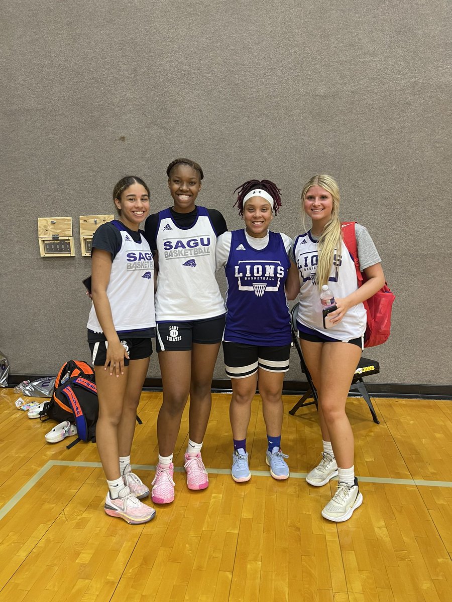 sydneywhitemit4's tweet photo. Had a great time at the @saguwbb camp today thank you @coach_sons for the wonderful experience https://t.co/JuOoidBX7p