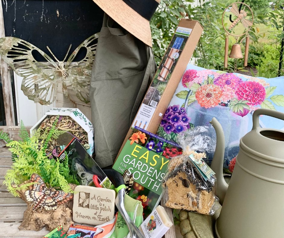 The Garden Gift Shop has so many unique gifts! With new inventory arriving daily, it is the perfect place to find the perfect gift for every occasion. Visit us today during regular Garden hours.
#hsvgarden #gifts #uniquegifts