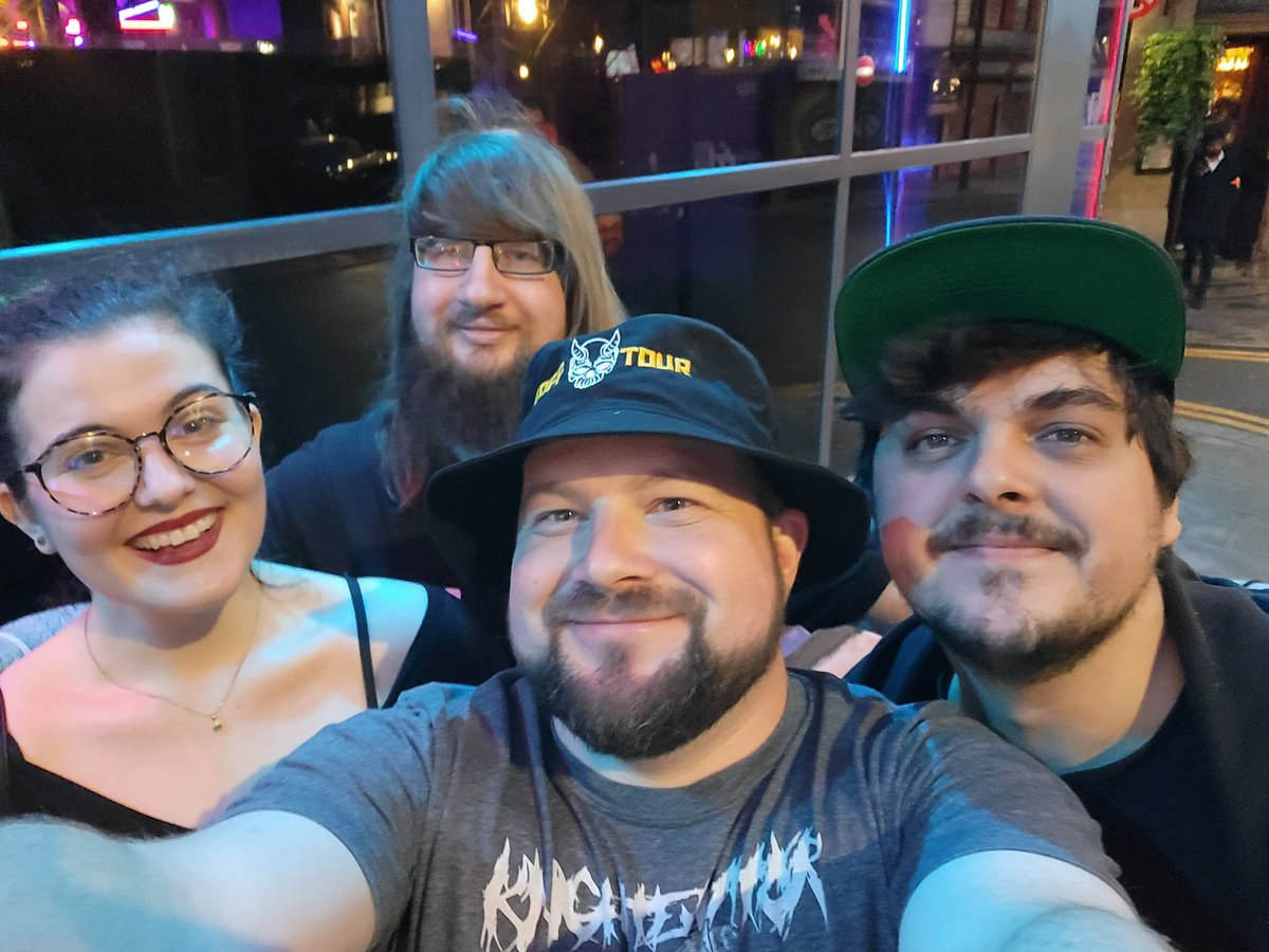 VernPlaysThings's tweet photo. #ROFFMeetup https://t.co/bJahY0m4MB