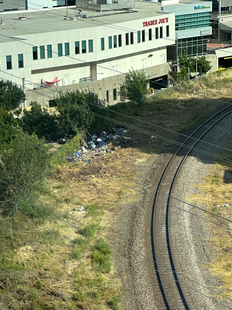 STUDdeth's tweet photo. @AustinFireInfo https://t.co/IDQPO0b4Q6