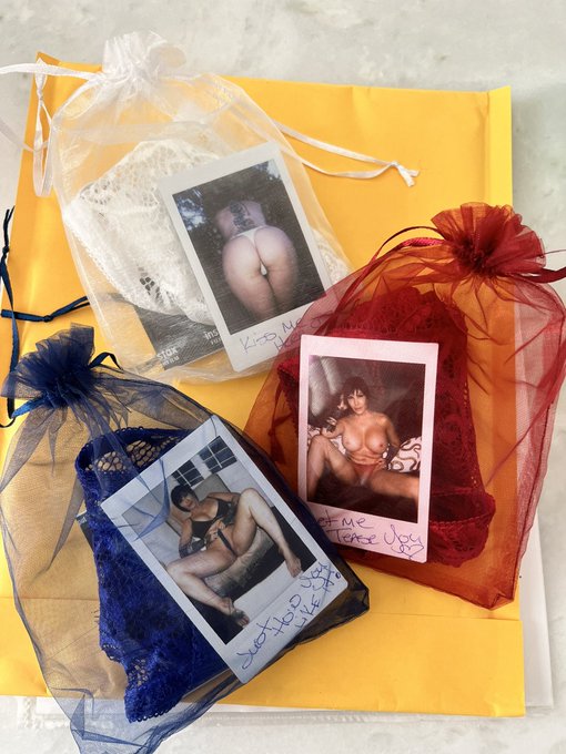 It&rsquo;s NATIONAL Panty Day!!! Don&rsquo;t forget to get a Panty/Polaroid for yourself. It&rsquo;s free Rt now to join<a href="/tag/tripp"class="tags"><span>#tripp</span></a>