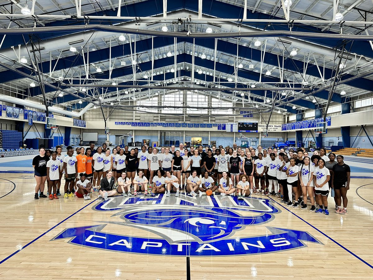cnuwbb's tweet photo. Another successful Prospect Showcase ✅ Thank you to all the perspective student athletes who came out and participated 🏀 and thank you to all the parents and guardians who took the time to bring their ballers to CNU! #gocaptains⚓️💙 https://t.co/NVPbCqoXCr
