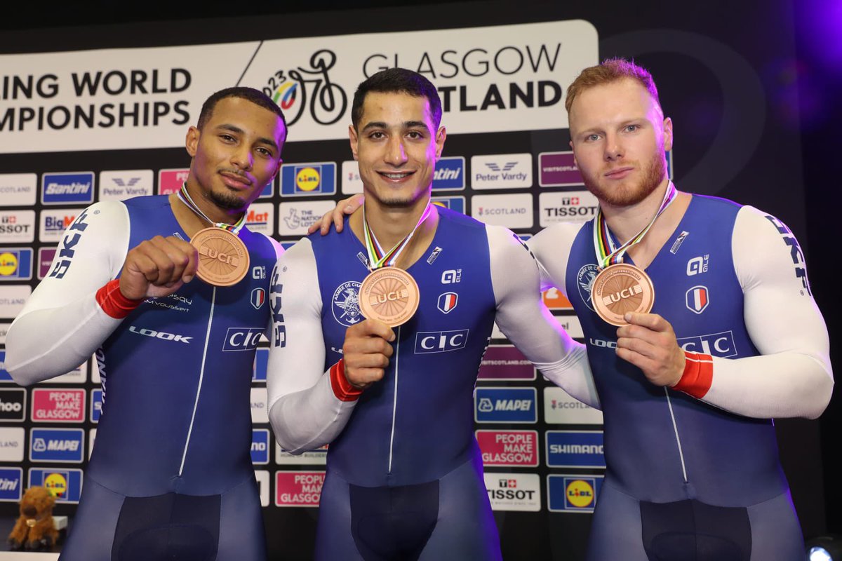 ELP_Cycling's tweet photo. Deux belles médailles de bronze pour nos coureurs sur les championnats du monde 🌈 

 @Seb91120 en vitesse par équipe ainsi que @LeNetMarie sur la poursuite par équipe 🥉👏🏻

De bon augure pour la suite 🤩

📸 @ffcyclisme Patrick Pichon https://t.co/xKWFjDo9Bc