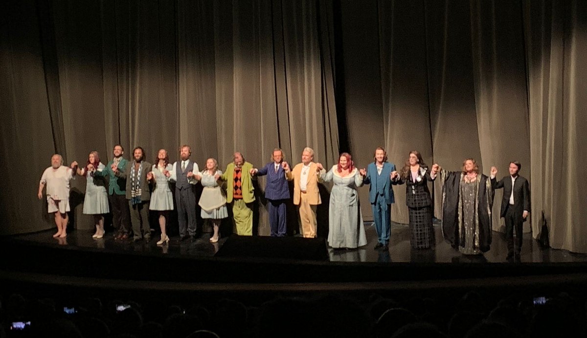 Quel bonheur de grimper pour la première fois sur la colline verte de <a href="/bayreuth/">Bayreuth</a> pour assister à un Or du Rhin vocalement irréprochable 🥰 Et la découverte de cette acoustique... Soirée fascinante en tout point <a href="/WagnerFestival/">Bayreuther Festspiele</a>
