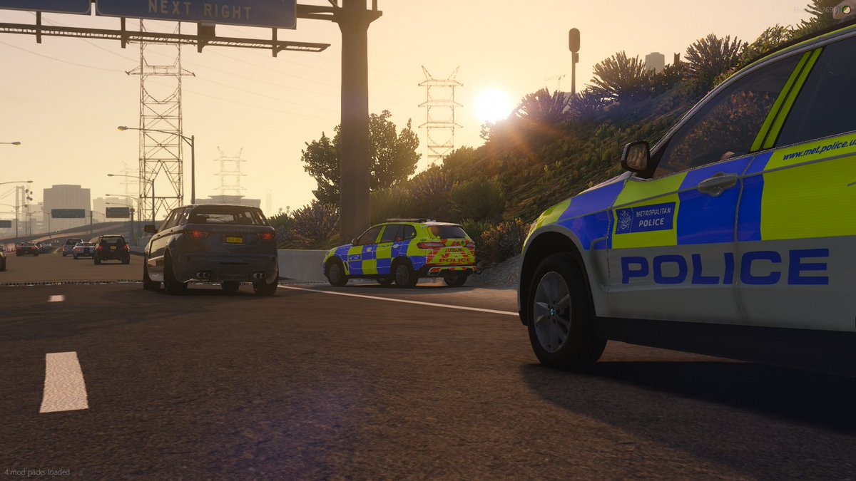LCRPC_MO19's tweet photo. STINGER SUCCESSFUL

This Range Rover pinged our ANPR's for a plethora of Firearms offences. 

Trojan units were deployed to track the vehicle down and bring it to a safe and successful stop. 

No firearms recovered however the driver was arrested for various  offences. 

#fiction https://t.co/eeEoXUTvna