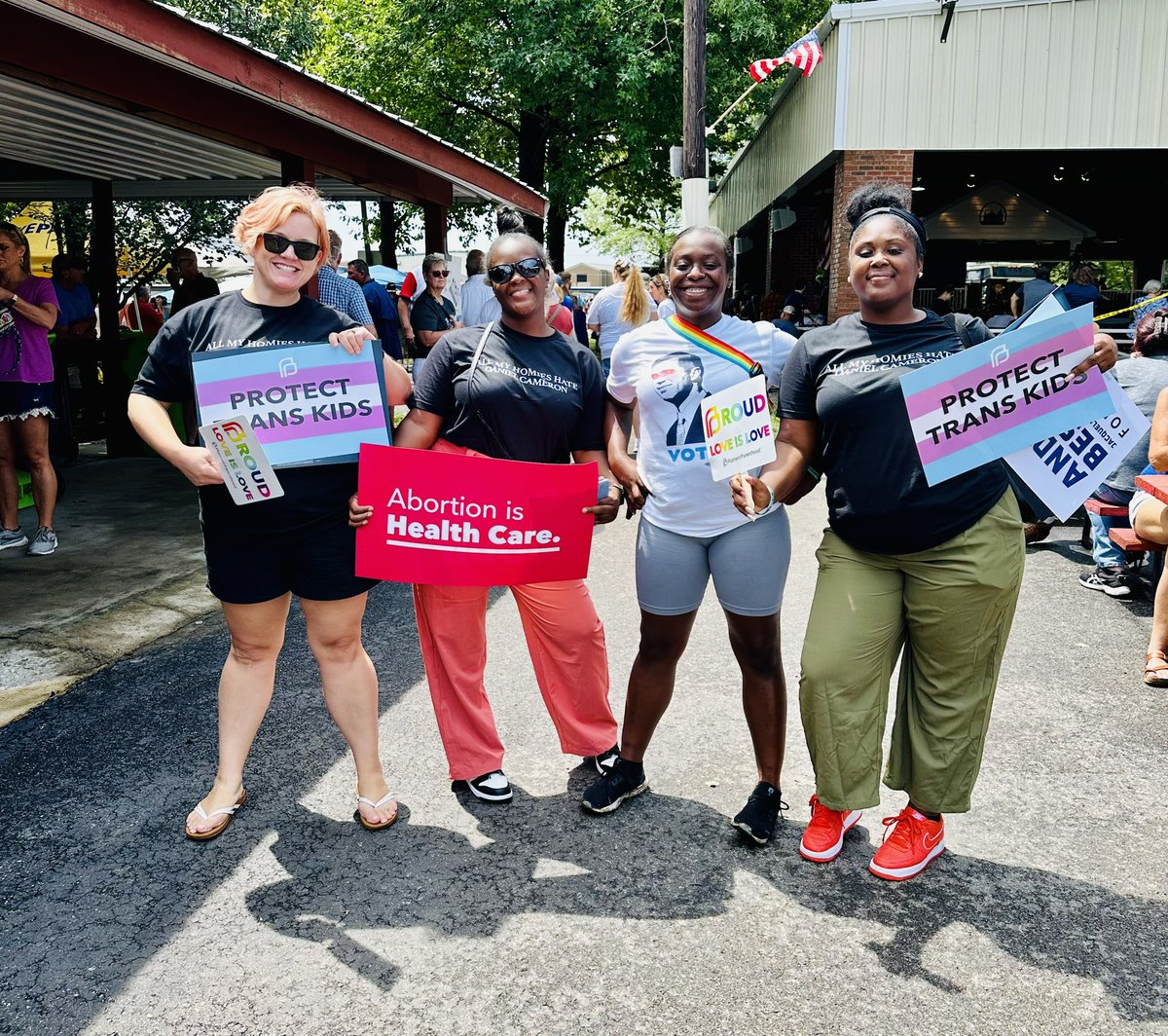 PPAAEast's tweet photo. Lotโs of support for abortion care and trans rights in west Kentucky today at Fancy Farm. #StrongerTogether #StopForcedBirth https://t.co/2Sf5sv5gfU