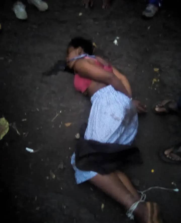 #Sécurité: Tuée pour avoir refusé les relations sexuelles avec un haut cadre du Mouvement du 23-mars (M-23), le corps de Uwimana Hakiza a été retrouvé ce samedi 5 août 2023 à Jamba en territoire de Rutshuru, une zone sous contrôle des terroristes du M-23. 

Selon la société