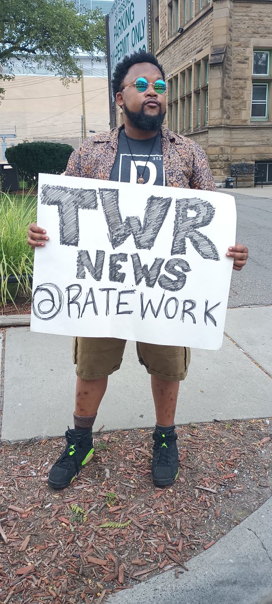 PeterPromo tweet media