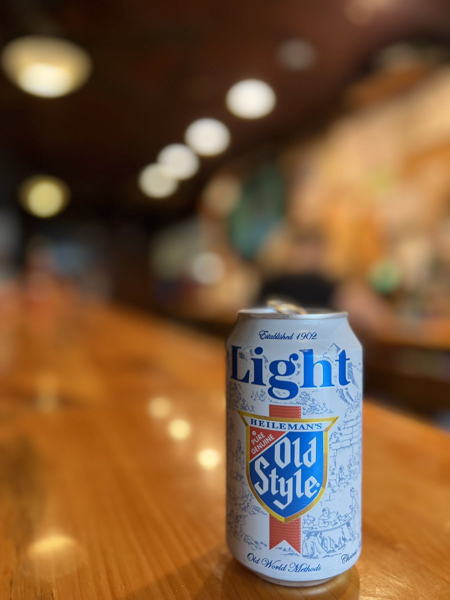 KingGambrinusOG's tweet photo. #heilemans #oldstyle #lager @OldStyleChicago @OldStyleBars @oldstylebeer @Rainier_Beer @PabstBlueRibbon @hammsbeerclub @GrainBeltBeer https://t.co/njH3kGJ3ic