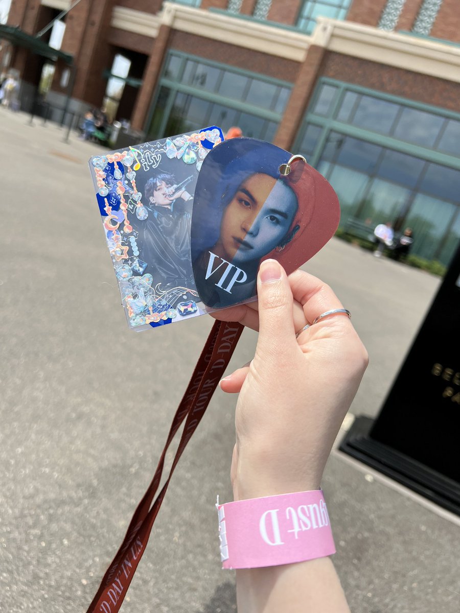 𝔸-𝑦𝑜, it’s #𝕮ø𝕕𝗲ː𝟎𝟓·𝟎𝟖𓇬! 🎸☆💥 Porque existe un fan𝑏oy que se niega a perderse un sólo día de este #𝔸𝐆𝐔𝐒𝐓𓈒࣪𖥔࣪𝐓𝐎𝐔𝕽, it’s 𝚝his 𝚋unny and ofc I’m at #𝔸𝐆𝐔𝐒𝐓𓈒࣪𖥔࣪𝐓𝐎𝐔𝕽ː𝐈𝐍ː𝐍𝐘 para chillar toda la noche ૮꒰๑´ ˋ๑꒱ა

𝑚𝕒𝑘o’𝓈 𝚋u𝑛ny-𝚜𝜄dë! ⑅˚⟡