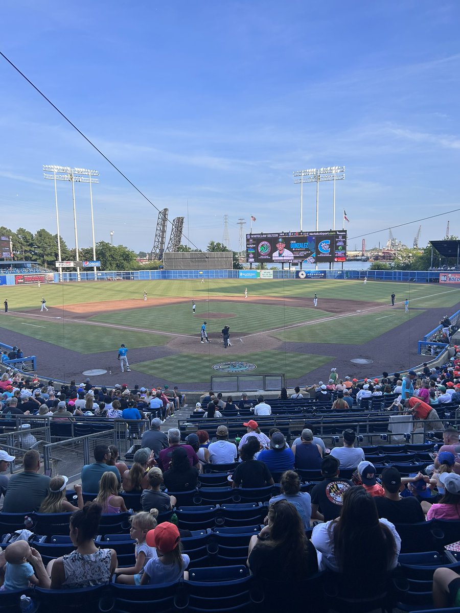 Another gorgeous night for a ball game @norfolktides