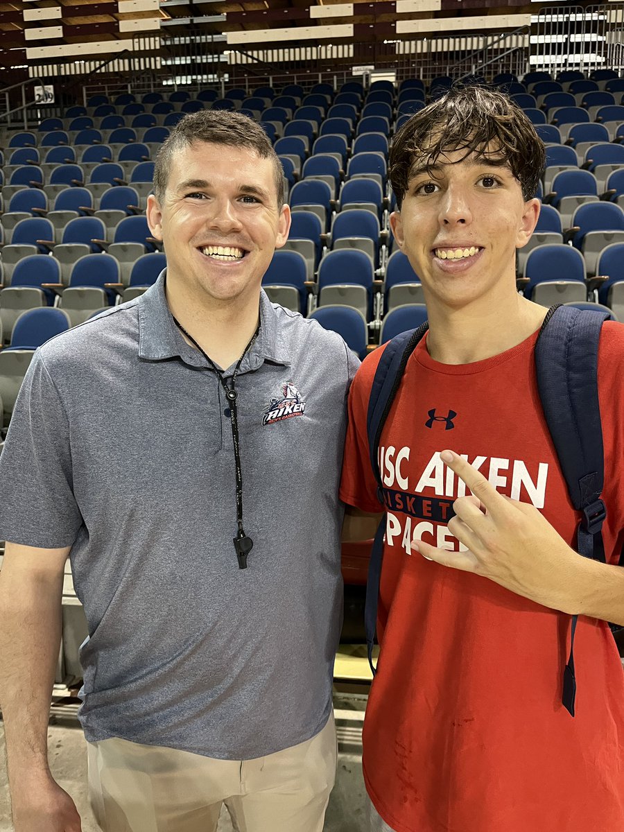 Jackson_Hobbs15's tweet photo. Had a great time today at the Coach Mark Vanderslice @USCAikenMBB Elite Camp. Thank you to Coach Vanderslice, Coach @TJKnight2244 (for the invite), the other coaches, and players for a great camp. I look forward to more conversations about @PacerAthletics and the @PeachBelt. https://t.co/FgHSCnGepK