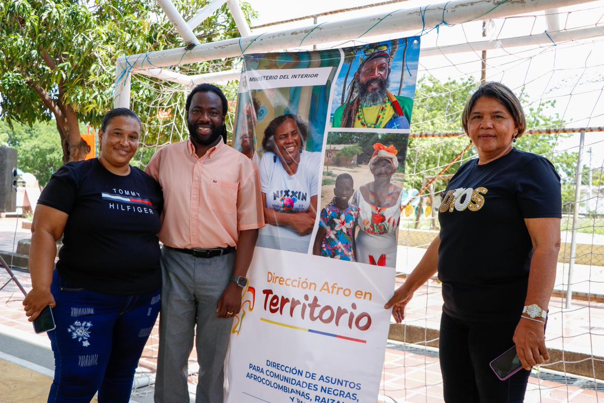 MinInterior's tweet photo. @ICBFColombia @RenovacionCo @infopresidencia Además, bajo el liderazgo del Dir. @AlvEcheverryL, @MinInterior realizó un encuentro con comunidades negras y afro de #LaGuajira donde atendieron inquietudes relacionadas con procesos de consulta previa asociados a las sentencias de @CConstitucional para fortalecer sus derechos. https://t.co/OOfeh2wC7d