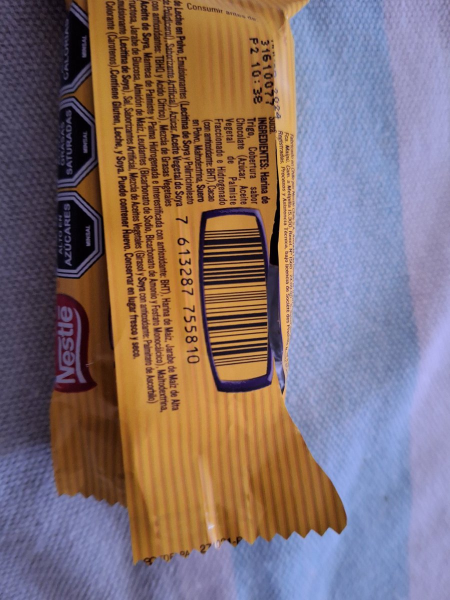Maritete09's tweet photo. @NestleCL Segunda vez que mi chokita viene sin crema 🥺 ya ni ganas dan de comprar. https://t.co/8MZpKdvEne