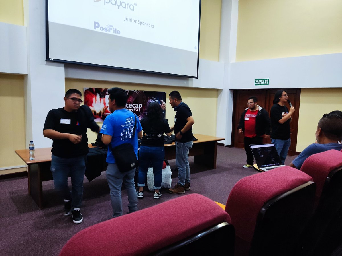 Java User Group El Salvador tweet media