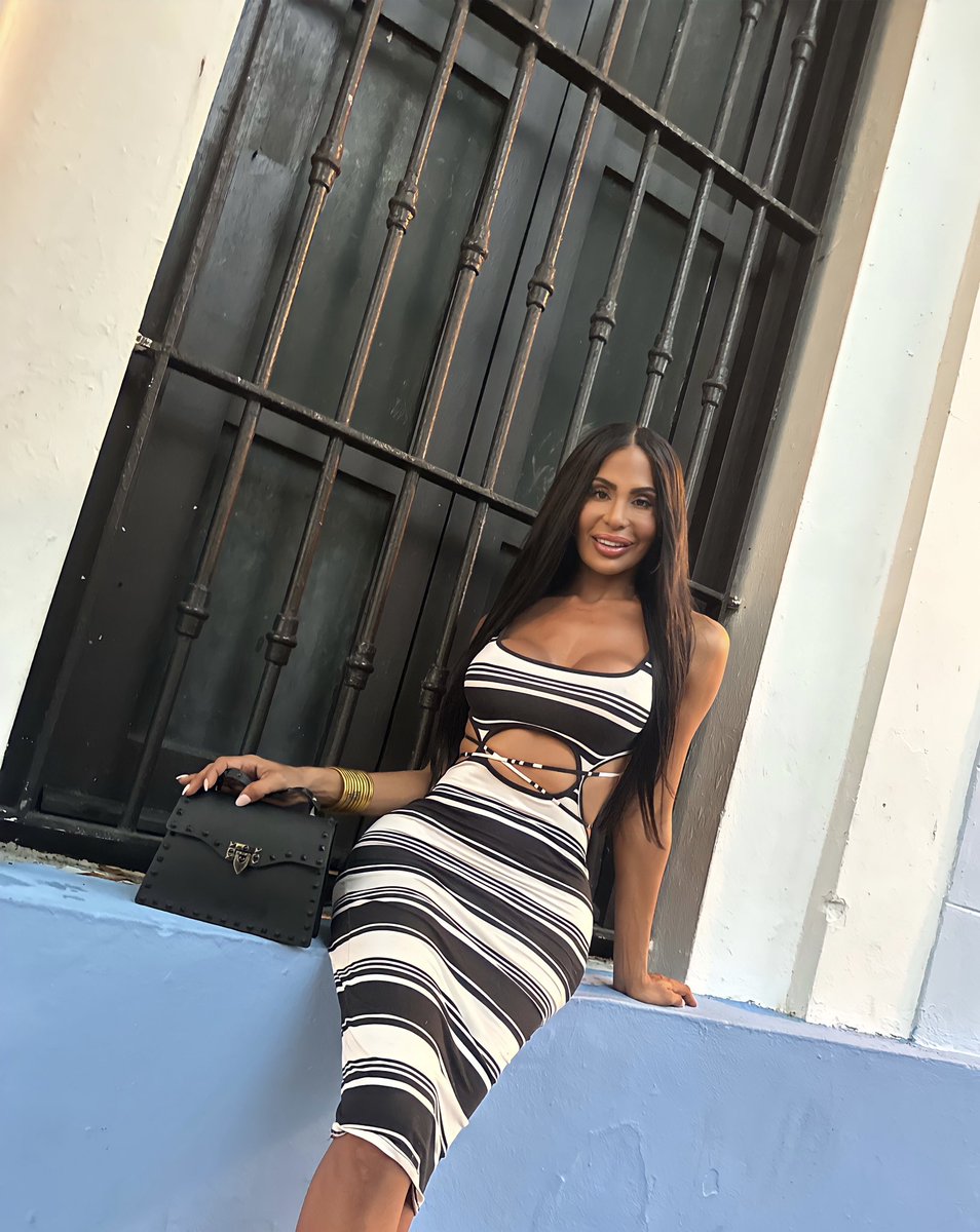 barbiedelgadopr's tweet photo. SIENDO FELIZ  A CADA MOMENTO SIN TEMOR  A QUE ME SEÑALEN!! CON SOLO YO EXITIR BASTA!!! 

📸 @latinkush_420 https://t.co/gEk91NuGrj