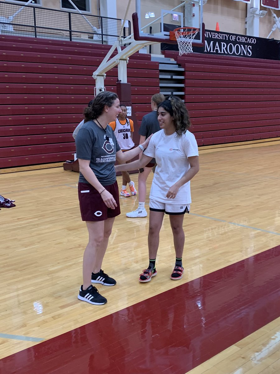 Hannah Makesh tweet media